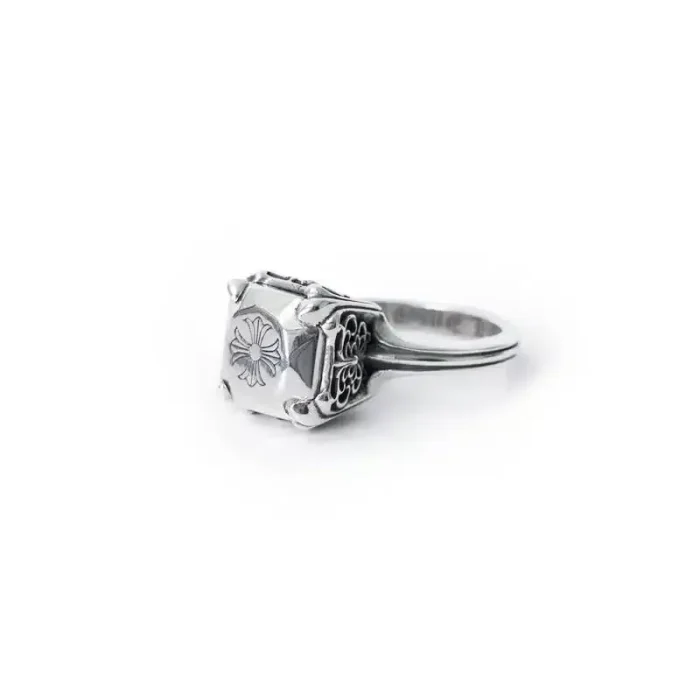 CH BUTTERFLY CROSS COCKTAIL RING
