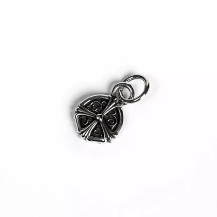 CH PLUS VINE CHARM