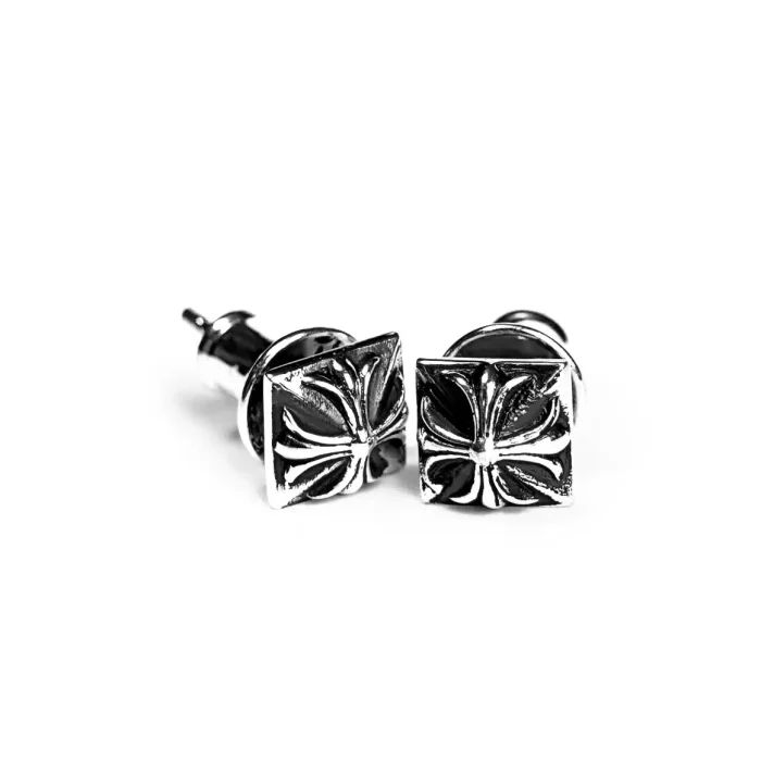 CH PYRAMID PLUS STUD EARRINGS